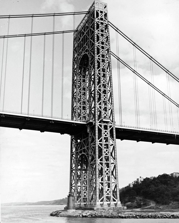 George Washington Bridge Photograph - George Washington Bridge by Alfred Eisenstaedt