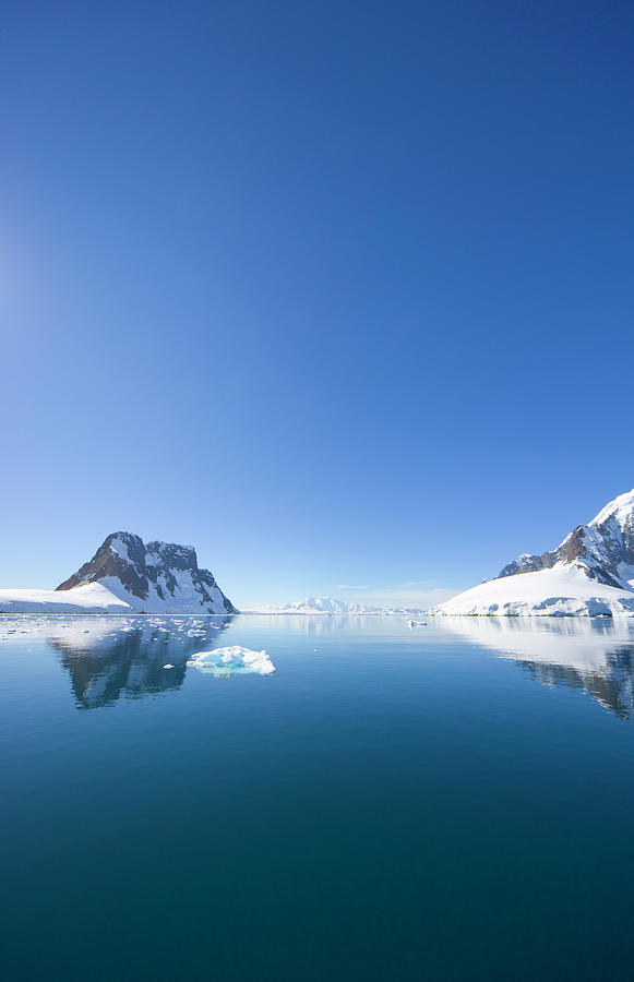 Gerlache Passage Antarctic Peninsula Photograph by Eastcott Momatiuk