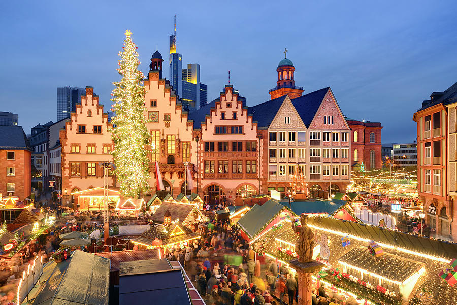 Germany, Hessen, Frankfurt Am Main, Christmas Market In Romerberg ...