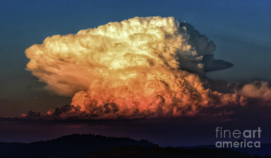 Giant Thunderhead  Photograph by Christopher Thomas