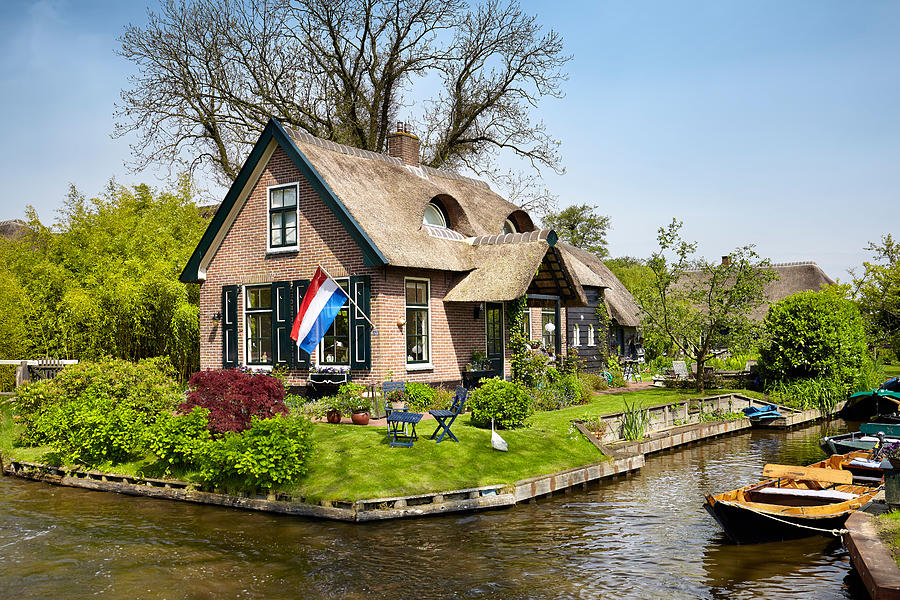Architecture Photograph - Giethoorn Canals Village - Holland by Jan Wlodarczyk