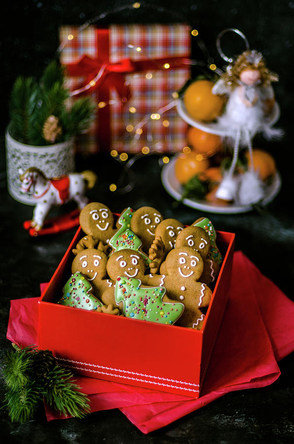 Gingerbread Men And Christmas Tree Biscuits In A Gift Box Photograph by Gorobina