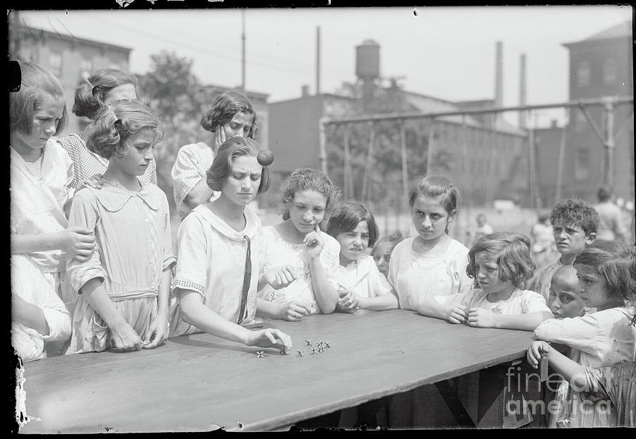 Girls Playing Jacks Photograph by Bettmann