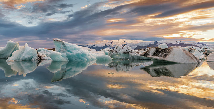 Glacier Lagoon Photograph by William Toti