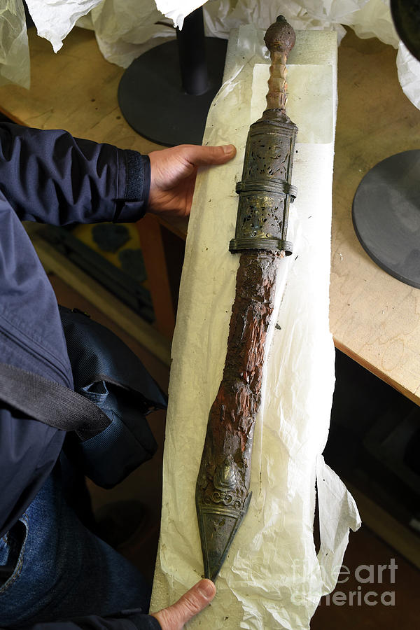 Gladiator Sword From Pompeii Photograph by Science Photo Library Gladiator Sword From Pompeii Photograph by Science Photo Library