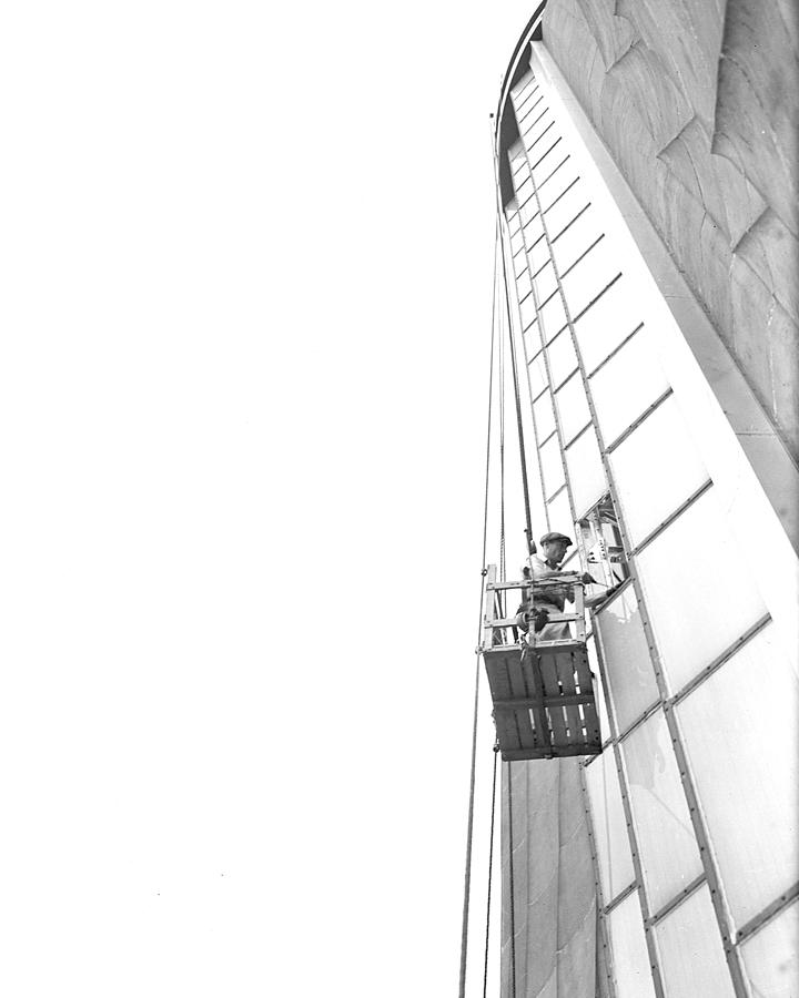 Glazing The Empire State Building Photograph by New York Daily News Archive