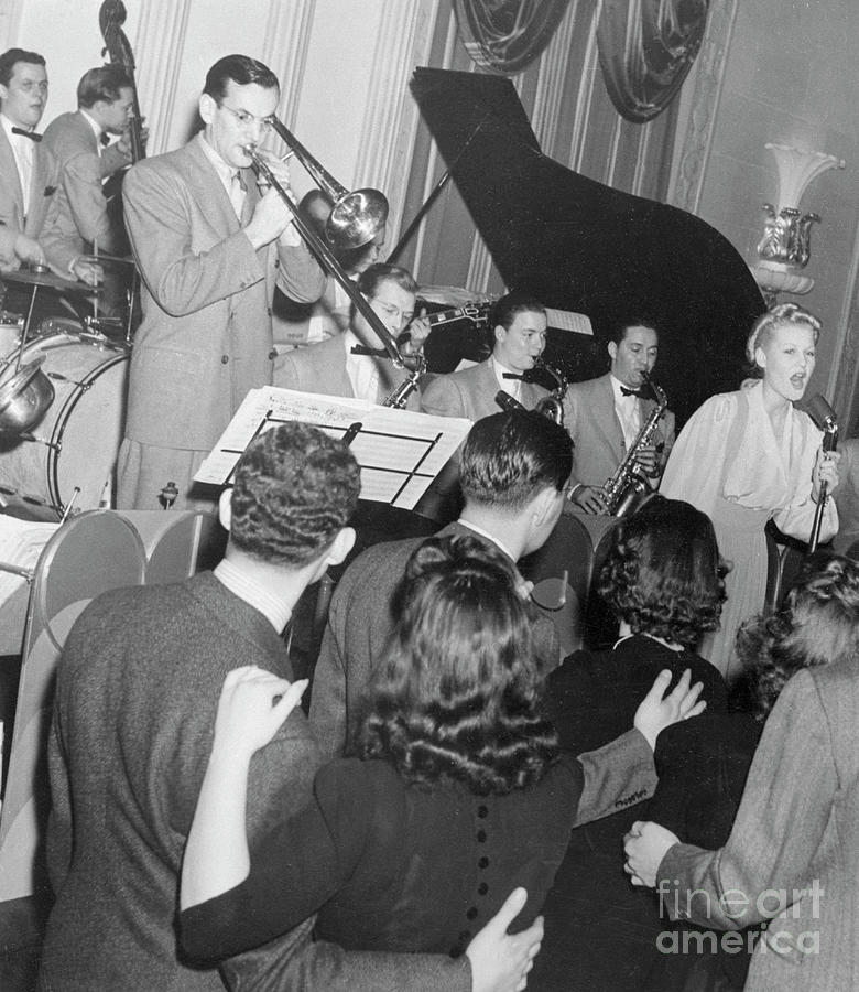 Glenn Miller Band Performing Photograph by Bettmann