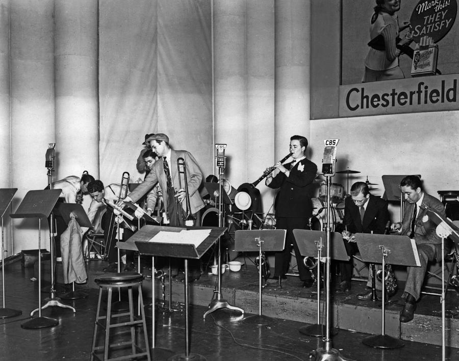 Glenn Miller Orchestra Cbs Radio Show Photograph by Donaldson Collection