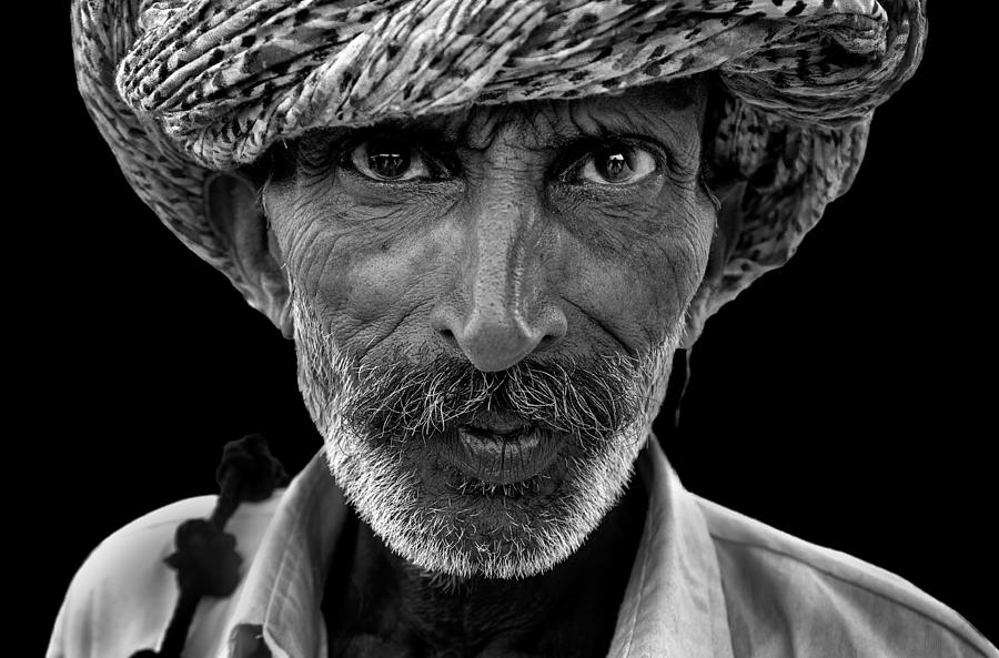 Black And White Photograph - Glint In Eyes by Jassi Oberai
