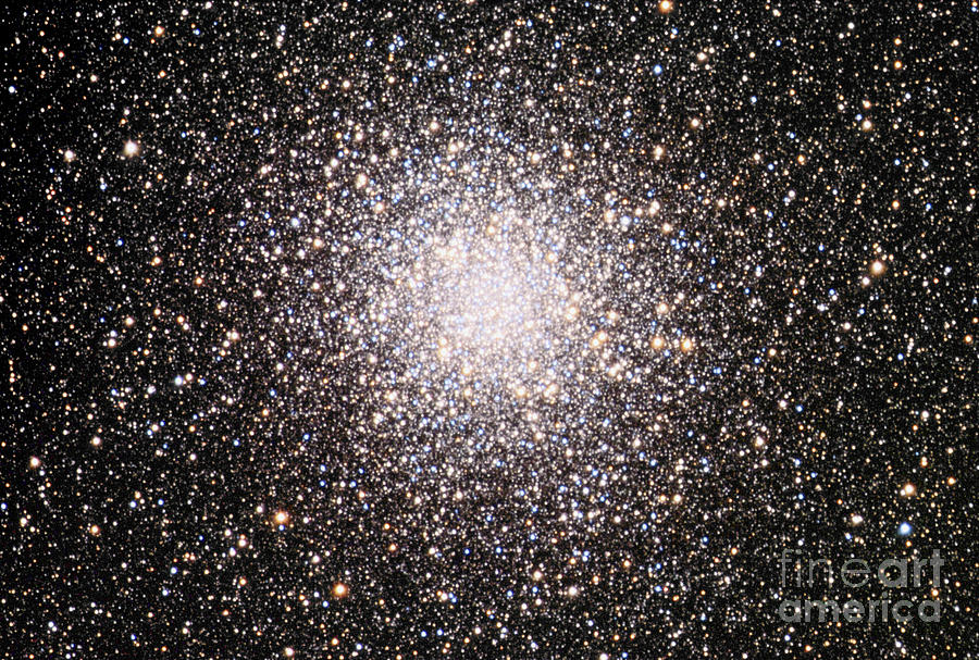 Globular Star Cluster M22 Photograph by Robert Gendler & Jim Misti/science Photo Library