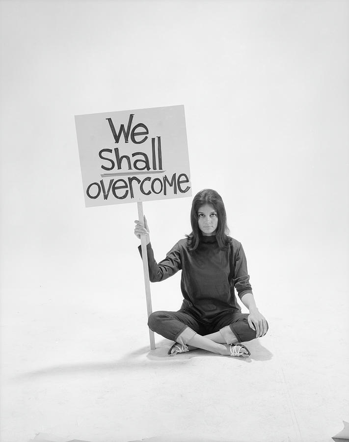 Gloria Steinem Photograph by Yale Joel Gloria Steinem Photograph by Yale Joel