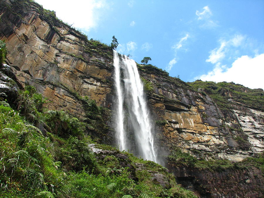 Gocta Waterfalls Photograph by Jorge Gobbi, Www.blogdeviajes.com.ar