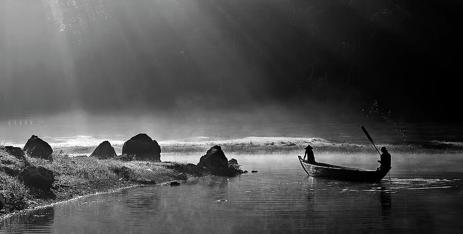 Black And White Photograph - Going Home by Nunu Rizani