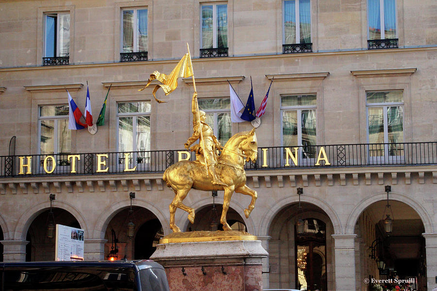 Gold Sculpture At Hotel Regina - Paris France Photograph
