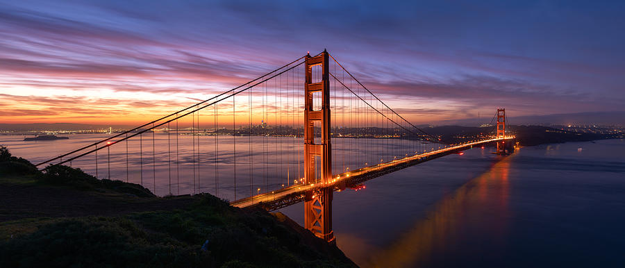 Golden Gate Bridge Photograph - Golden Gate Bridge by Johnny Chen