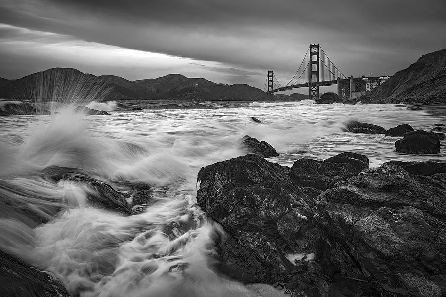 Landscape Photograph - Golden Gate Bridge by Rong Shu