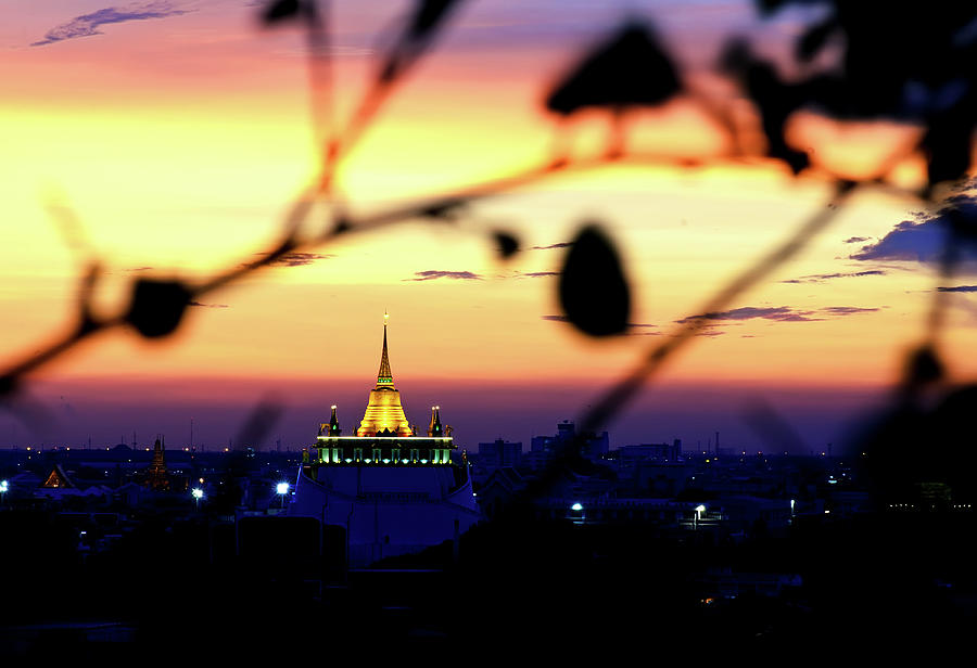 Golden Mount Wat Sra-ket Photograph by Sassywitc.foto