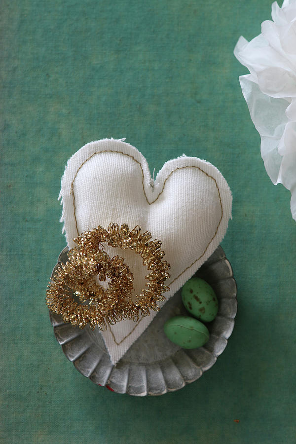 Golden Wreaths On Fabric Heart In Flan Tin Photograph by Regina Hippel