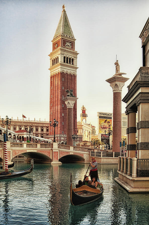 Gondola ride at Venetian, Las Vegas by Tatiana Travelways Gondola ride at Venetian, Las Vegas by Tatiana Travelways
