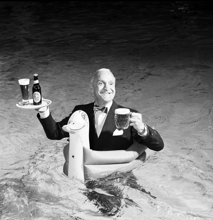 Goodlilode Brewflade Photograph by Bert Hardy Advertising Archive