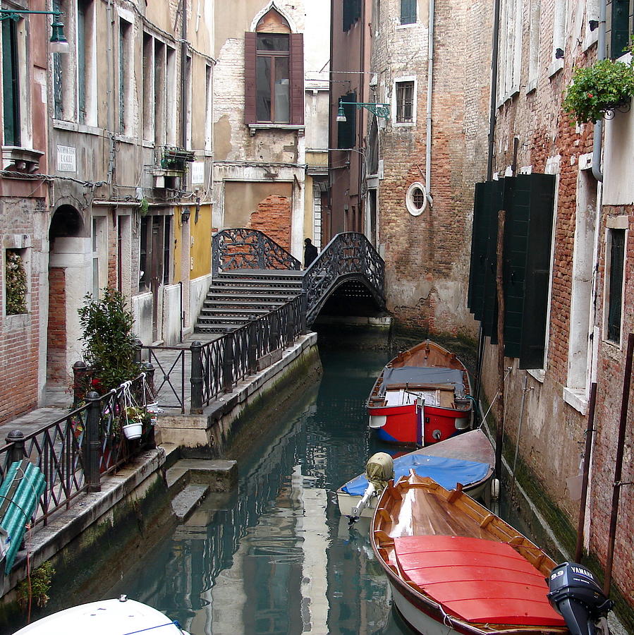 Gorgeous Venice Canal With Boats Photograph by R J Mcdiarmid