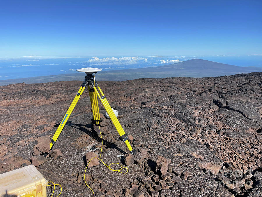 Gps Survey Station Photograph by Us Geological Survey/science Photo Library