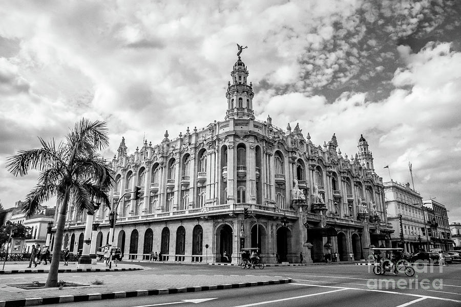 Gran Teatro de La Habana Photograph by Bianca Nadeau