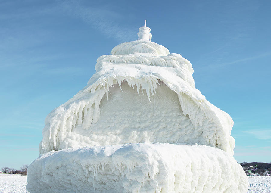 Grand Haven West Lighthouse Frozen Photograph by Ken Figurski