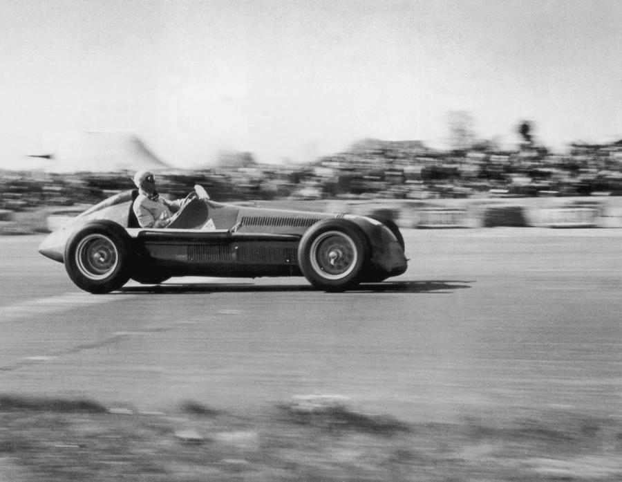 Grand Prix Photograph by Hulton Archive