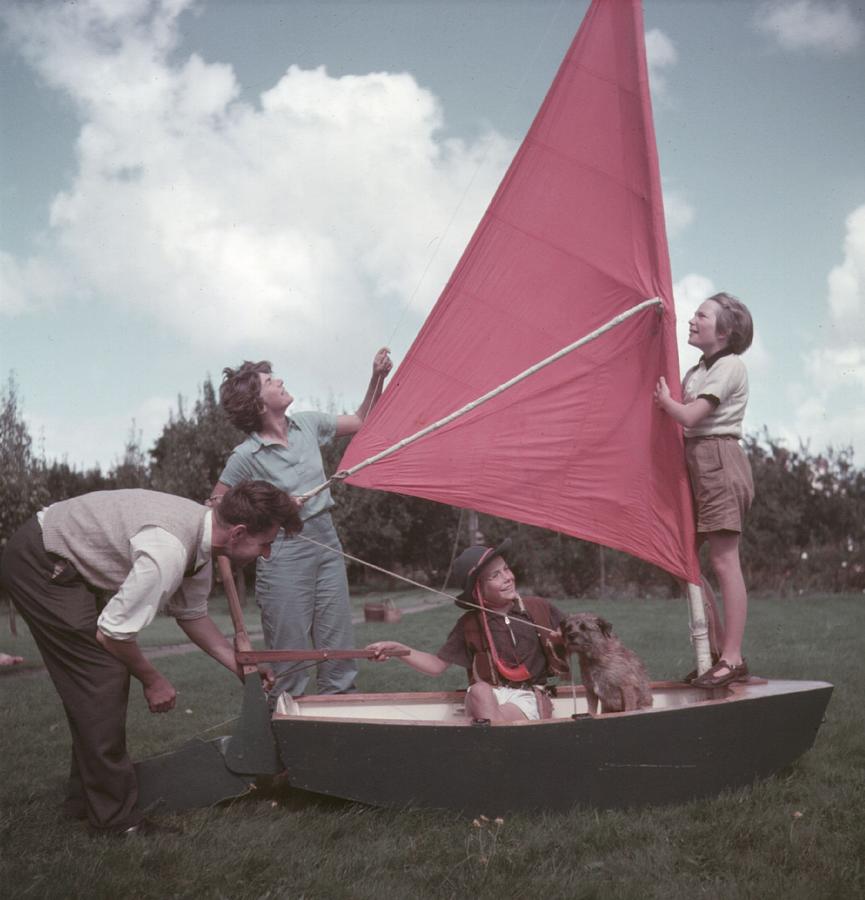 Grass Boat Photograph by Hulton Archive