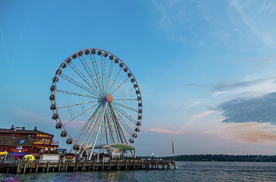 Great Wheel at Dusk Photograph by Darryl Brooks