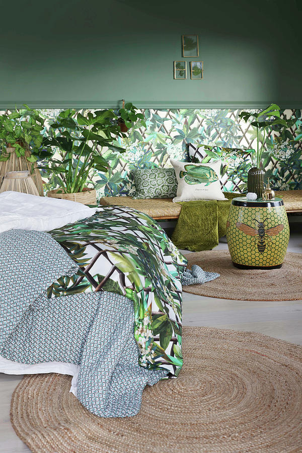 Green Bedroom With Repeated Leaf Motif Photograph by Annette Nordstrom