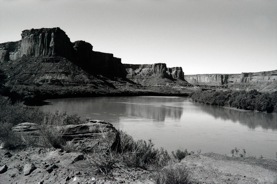 Black And White Photograph - Green River Bend by William Wetmore