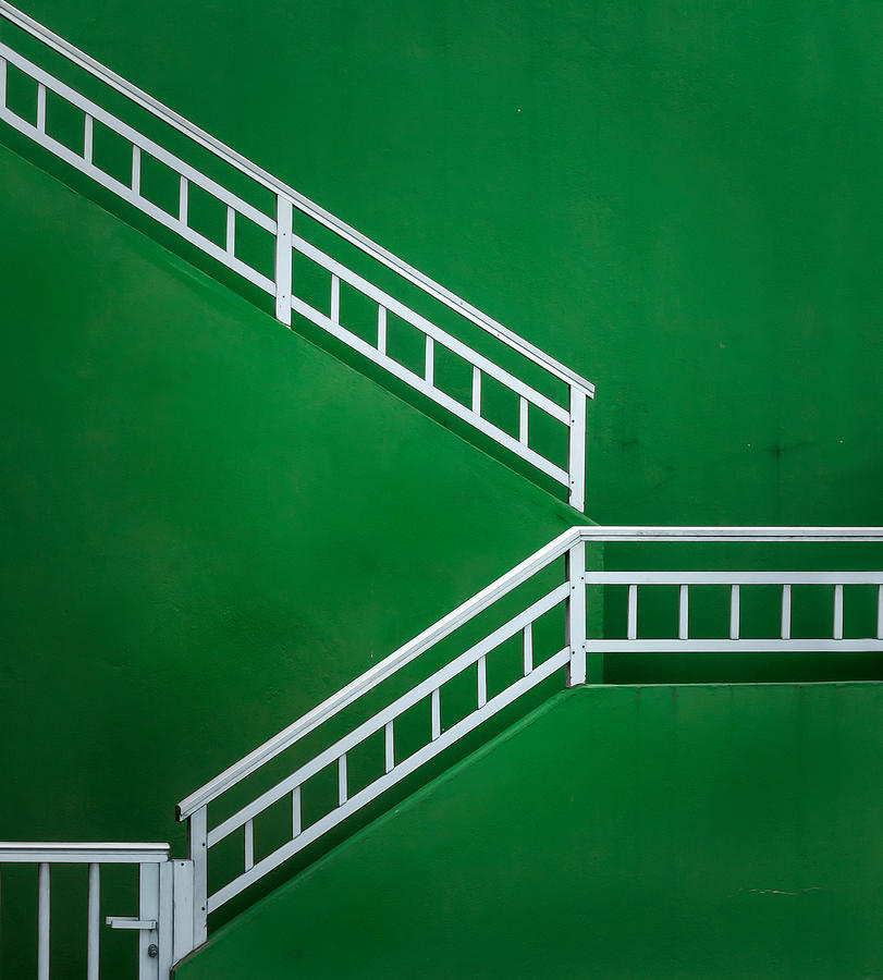 Green Staircase Photograph by Alfonso Novillo