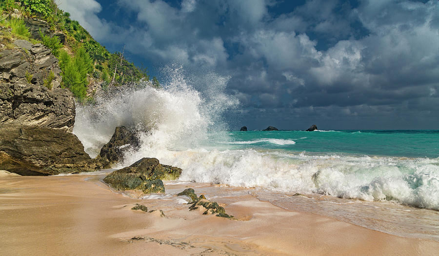 Bermuda Photograph - Greetings From The Beach by Betsy Knapp Bermuda Photograph - Greetings From The Beach by Betsy Knapp