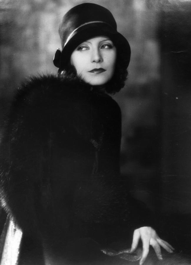 Greta Garbo Photograph by Hulton Archive