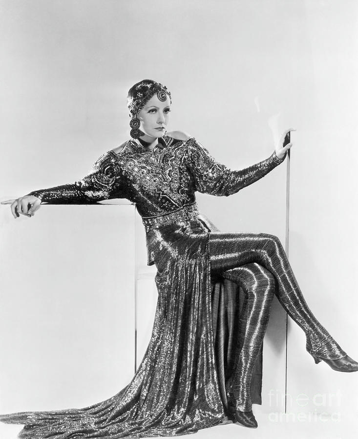 Greta Garbo In Mata Hari Style Costume Photograph by Bettmann