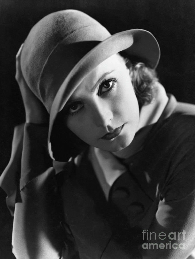 Greta Garbo Posing Photograph by Bettmann