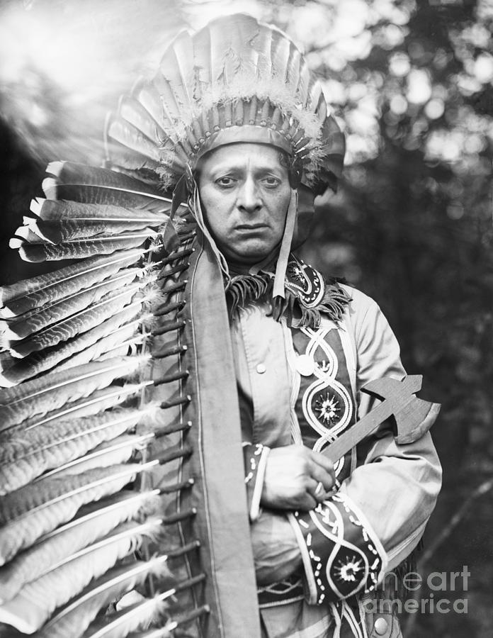 Grey Eagle Wearing Traditional Headdress Photograph by Bettmann