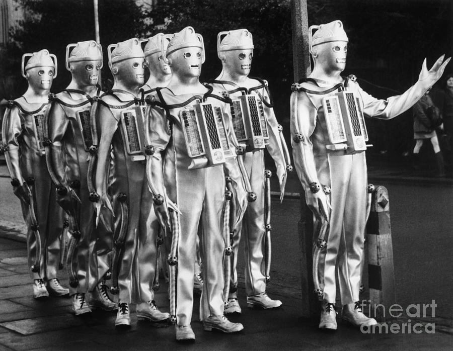 Group Of Cybermen Photograph by Bettmann