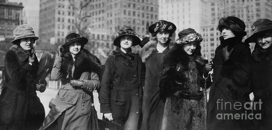 Group Of Young Woman At Street In Warm Photograph by Bettmann