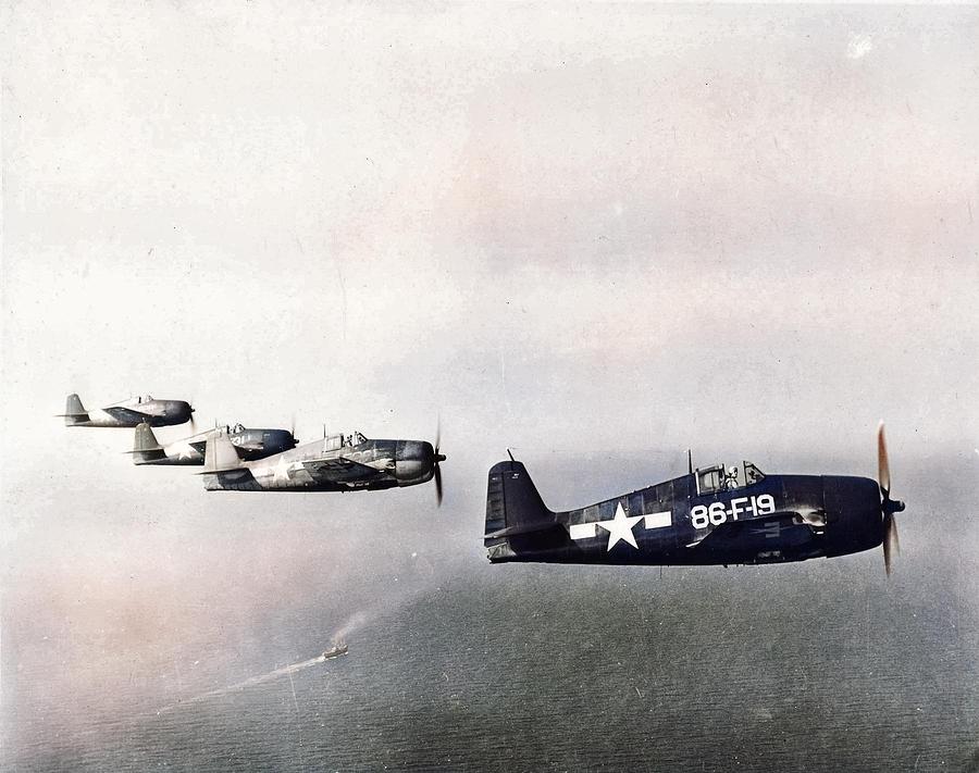 Grumman F6F 5 Hellcat VF 86 White 86F19 over the CV 18 USS Wasp ...