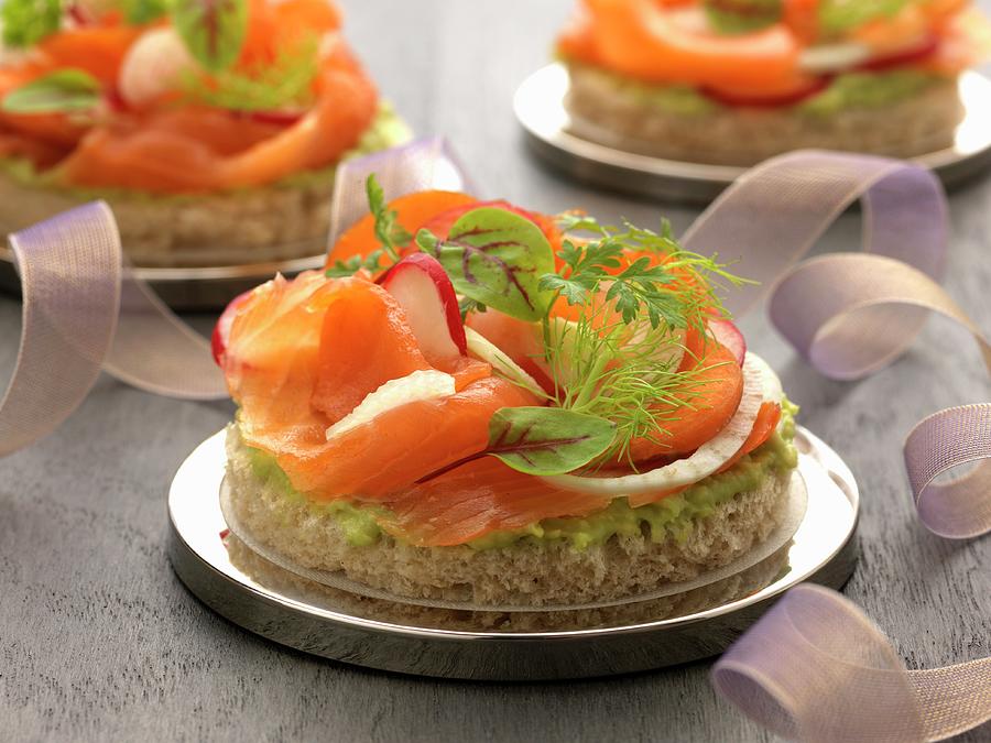 Guacamole And Shredded Smoked Salmon Canapés Photograph by Gelberger ...