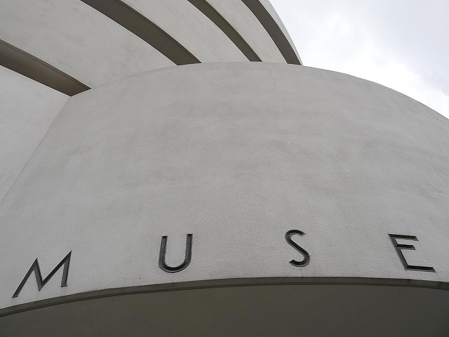 Guggenheim Muse Photograph by Richard Reeve