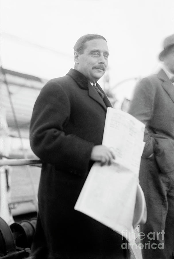 H. G. Wells Photograph by Library Of Congress/science Photo Library