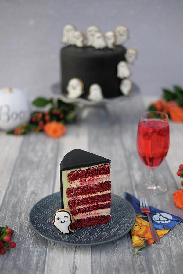 Halloween Cakes With Royal Icing Biscuit red Velvet - Details Photograph by Marions Kaffeeklatsch