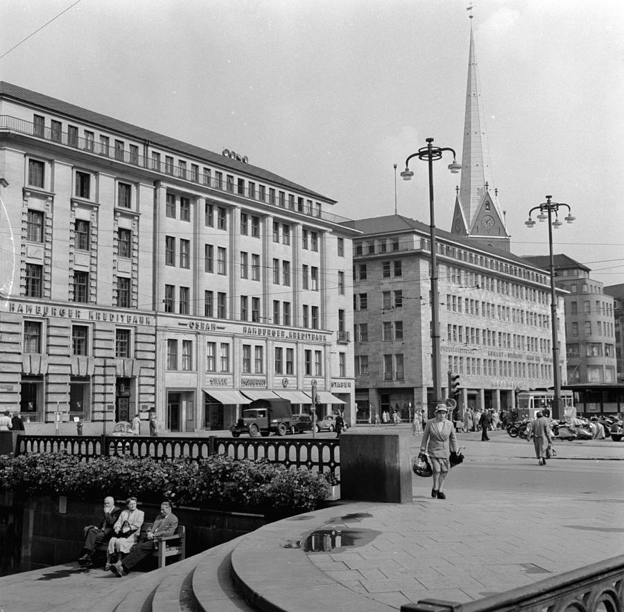 Hamburg Square Photograph by Three Lions