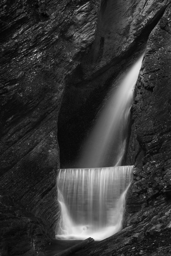 Black And White Photograph - Hamilton Falls by Ivo De Decker