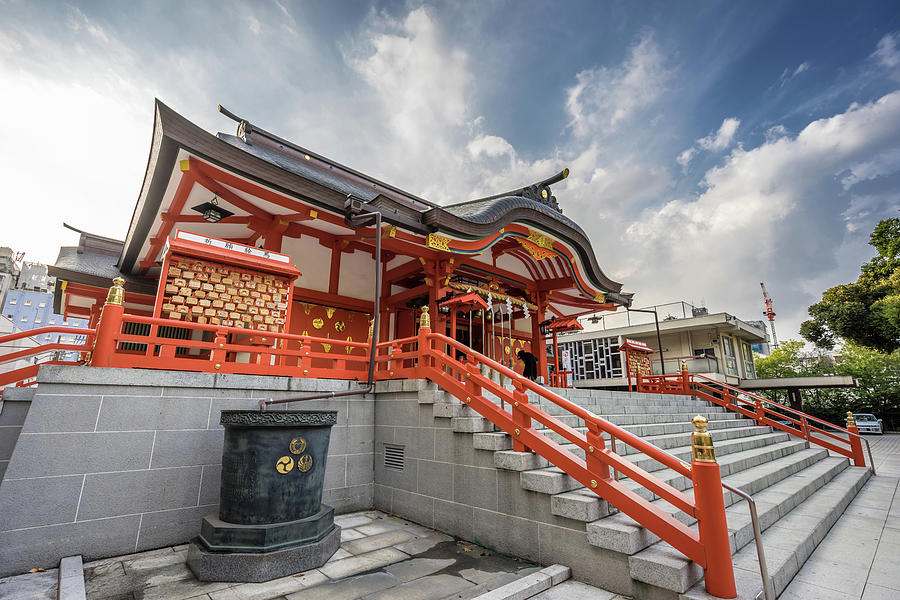 Hanazono Jinja Shinto shrine, Tokyo Photograph by Manuel Ascanio