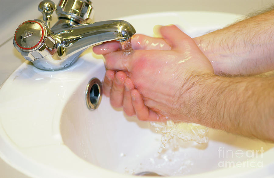 Hand Washing Photograph by Uk Crown Copyright Courtesy Of Fera/science Photo Library